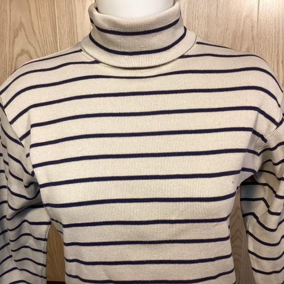 L.L. Bean womens cotton turtleneck size small - Picture 2 of 9